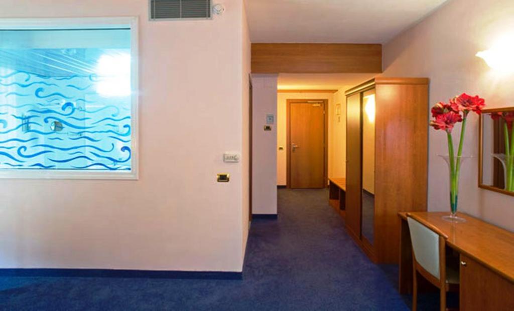 Valdenza Hotel Campegine Luaran gambar
