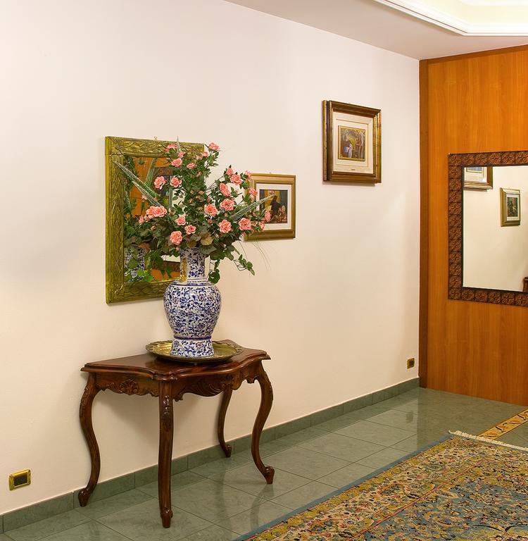 Valdenza Hotel Campegine Luaran gambar